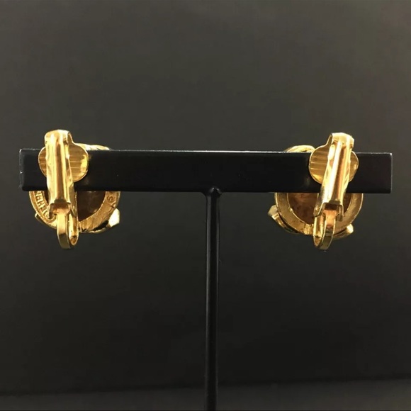 AUTH Chanel Vintage CC Logo Gold Earrings - Picture 4 of 7